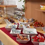 Koenig 3* Ρέμσαϊντ