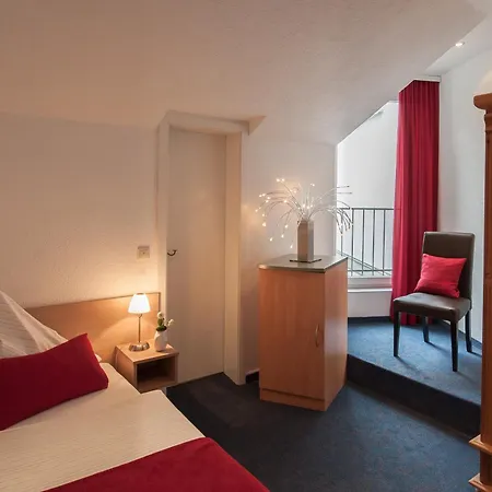Konig 3* Remscheid